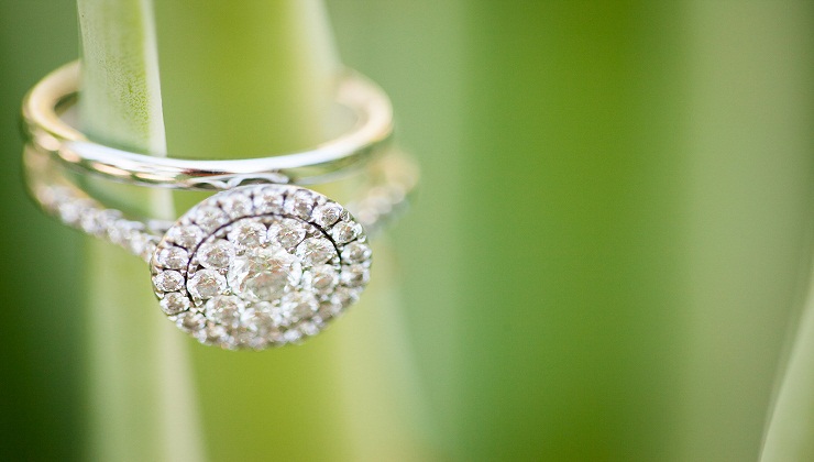 7 Basic Things to keep in mind when Buying Engagement Bling