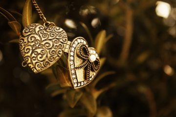 Here are Ten Beautiful Pieces of Jewelry from around the World