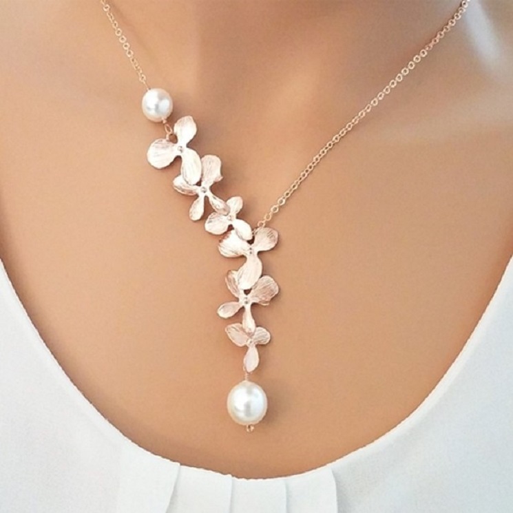 Beautiful, Unique and Stylish Necklaces for Women