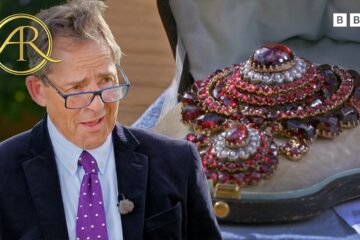 ‘Absolutely Fantastic’ Garnet Jewellery Set Worth Four Figures | BBC Antiques Roadshow UK