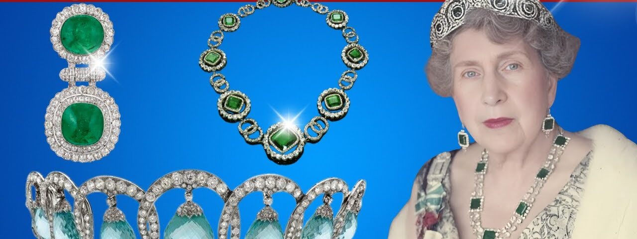 INSIDE Queen Victoria Eugenie of Spain Jewelry Chest