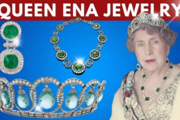 INSIDE Queen Victoria Eugenie of Spain Jewelry Chest